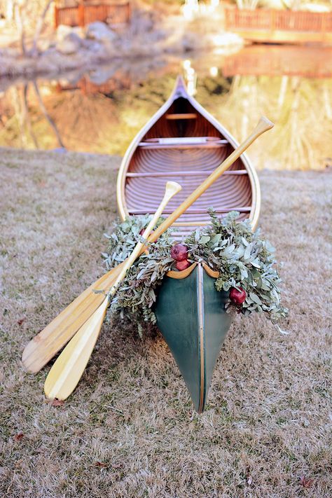 Canoe wedding exit | Catrina Earls Photography Wedding Canoe Decor, Canoe Wedding Decor, Beer Canoe Wedding, Canoe Wedding Photos, Canoe Bar, Beer Canoe, Canoe Photoshoot, Canoe Decor, Wedding Canoe