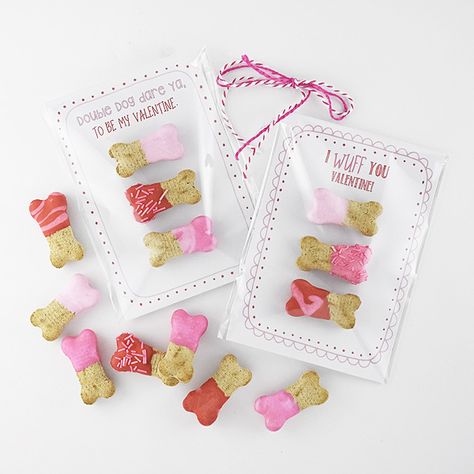 Valentine Dog, Healthy Dog Treats Homemade, Dog Treats Homemade Recipes, Valentines Day Dog, Valentine Cards Handmade, Dog Bakery, Puppy Treats, Valentine Activities, Dog Cakes