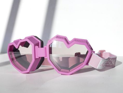 Heart Goggles, Eye Vision, Funky Glasses, Pink Eye, Vision Eye, Cyberpunk Fashion, Jetski, Hero Costumes, Heart Frame