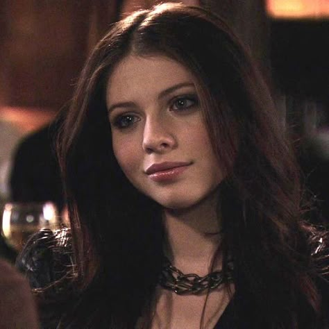 Mode Gossip Girl, Georgina Sparks, Stile Blair Waldorf, Kaptan Jack Sparrow, Gossip Girl Aesthetic, Michelle Trachtenberg, Olivia Holt, Felicity Jones, Chuck Bass