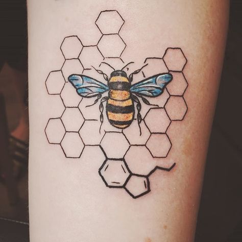 Bee Hive Tattoo, Hive Tattoo, Bee Tattoo Design, Serotonin Tattoo, Honey Bee Tattoo, Honeycomb Tattoo, Bumble Bee Tattoo, Molecule Tattoo, Theme Tattoo