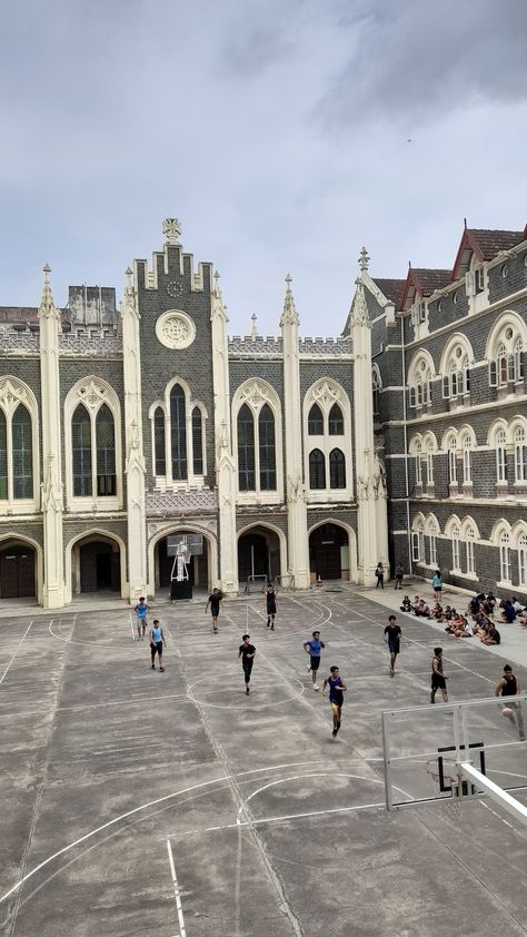 St Xaviers College Mumbai Aesthetic, St Xaviers College Mumbai, Mumbai Vibes, Harvard University Campus, Mumbai Life, Creative Snapchats, Ae Dil, Academic Aesthetic, Saint Xavier