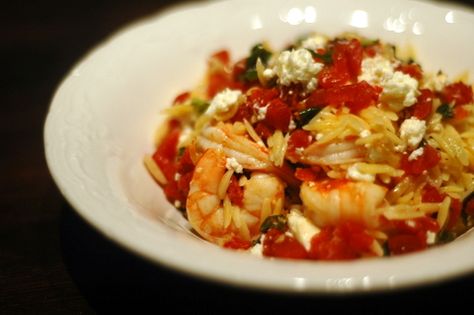 Orzo with shrimp, feta cheese, and white wine | Superspark Greek Dinner Recipes, Orzo With Shrimp, Cheese Orzo, Wine Inspiration, Greek Dinner, White Wine Recipes, Shrimp Orzo, Top Dinner Recipes, Greek Dinners