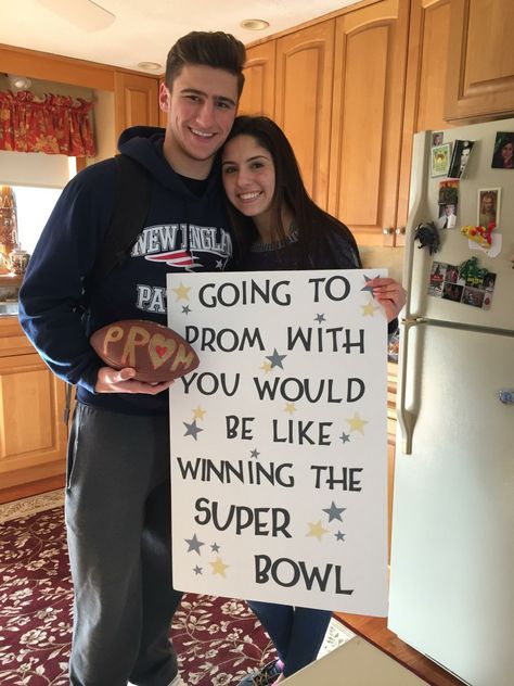 Prom Posals Ideas For Him Football, Football Promposal Ideas, Promposal Ideas Football, Promposal Ideas For Him Football, Football Promposal For Him, Football Hoco Proposal For Guys, Football Homecoming Proposals, Twirp Proposals, Proposal Ideas Disney