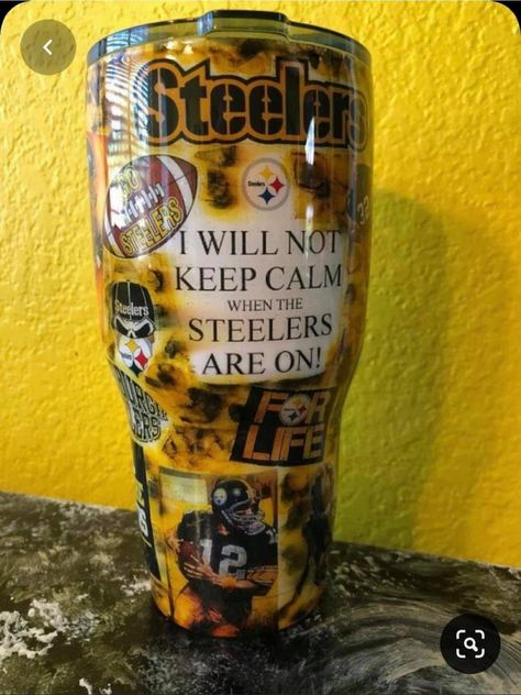 Nfl Tumblers, Tumbler Turner, Decorated Cups, Cricut Tumblers, Yeti Cup Designs, Tumblr Cup, Notes Project, Epoxy Projects, Yeti Cups