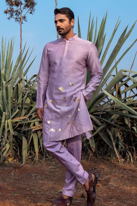 Buy Purple Kurta Chanderi Silk Hand Embroidered Lotus Kingdom Set For Men by Runit Gupta Online at Aza Fashions. Lilac Mens Wedding Attire, Lilac Kurta For Men, Sangeet Kurta For Men, Purple Kurta For Men, Silk Kurta For Men, Tie Dye Kurta, Dino Skirt, Kurta Designs Men's, Gents Dress