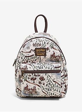 School Ground, Chocolate Frogs, Harry Potter Bag, Harry Potter Backpack, Harry Potter School, Harry Potter Accessories, Harry Potter Merch, Chocolate Frog, Drawn Map