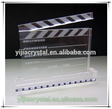 2016 Unique Design Crystal Glass Clapperboard Trophy/Slate Shaped Crystal Souvenirs for Graduation Gift(YJJB-2600) Clapper Board, Crystal Trophy, Award Trophy, Acrylic Awards, Hollywood Stars, Short Film, Crystal Glass, Unique Design, Hollywood