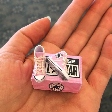 Cute Mini Things, Crea Fimo, Accessoires Barbie, Miniature Clothes, Miniature Items, Tiny Stuff, Mini Brands, Diy Miniatures, Miniature Stuff