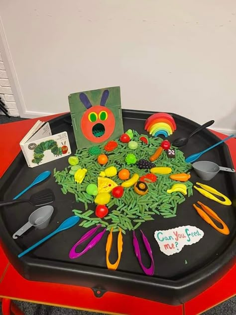 Caterpillar Craft Preschool, Nursery Rhymes Preschool Crafts, The Very Hungry Caterpillar Activities, Hungry Caterpillar Craft, Hungry Caterpillar Activities, Caterpillar Craft, Eyfs Activities, Nursery Activities, Toddler Arts And Crafts