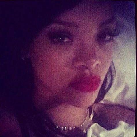 Dissapointed Reaction Pictures, Rihanna Pfp, Pink Rihanna, Drake Pfp, Rihanna 2000's, Rihanna 2014, Rihanna 2013, Rihanna Face, Rihanna Instagram