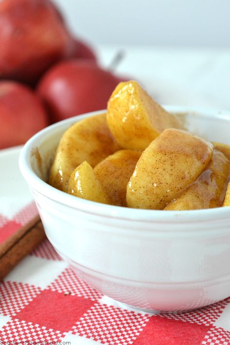 Cinnamon Stewed Apples, Best Stewed Apples, Stewed Cinnamon Apples, Stewed Apples Recipes Simple, Stewed Apples Recipes, Boiled Apples, Apple Garnish, Stewed Apples Recipe, Warming Foods