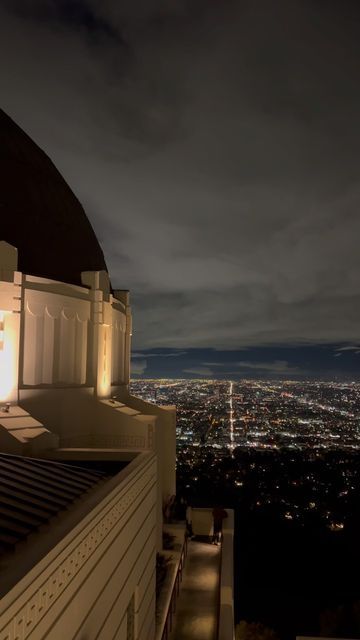 Griffith Observatory At Night, La Views Los Angeles Night, Los Santos Aesthetic, Griffith Observatory Aesthetic, Los Angeles Night Aesthetic, Los Angeles Aesthetic Night, Downtown Los Angeles At Night, Los Angeles At Night, Los Angeles Night