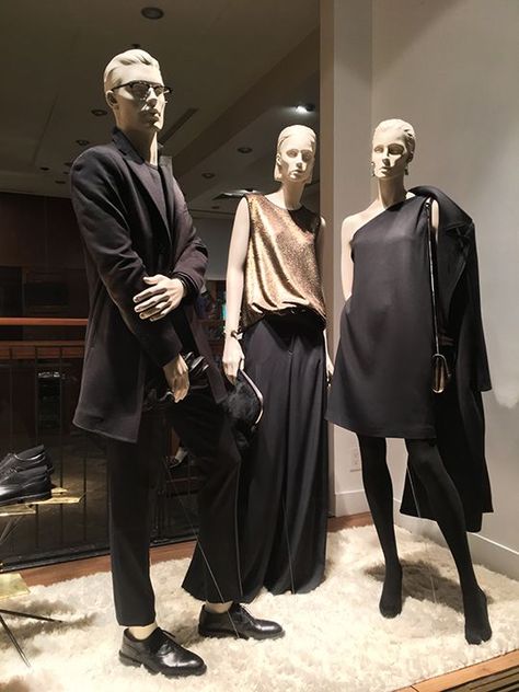 This image shows semi-realisic mannequins. Semi-realistic mannequins are less life-like than realistic mannequins. They still have facial features and hair represented but their hair is fixed and cannot be styled. Source: https://www.mizhattan.com/2016/11/sunday-window-shopping-massimo-dutti.html Realistic Mannequins, Semi Realistic, Facial Features, Massimo Dutti, Facial, Normcore, Hair