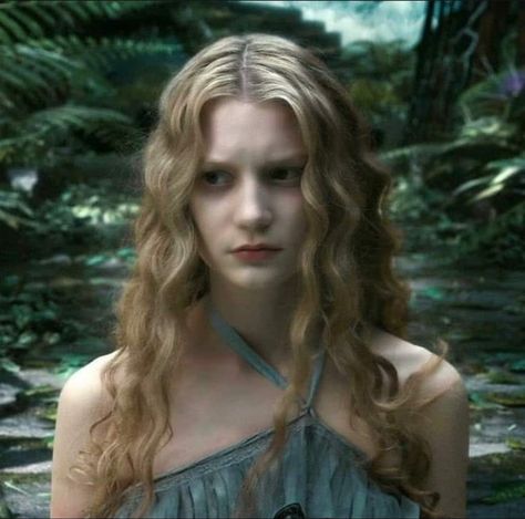 Alice In Wonderland Tim Burton, Tim Burton, Alice In Wonderland, A Woman, Blonde, Water, Hair