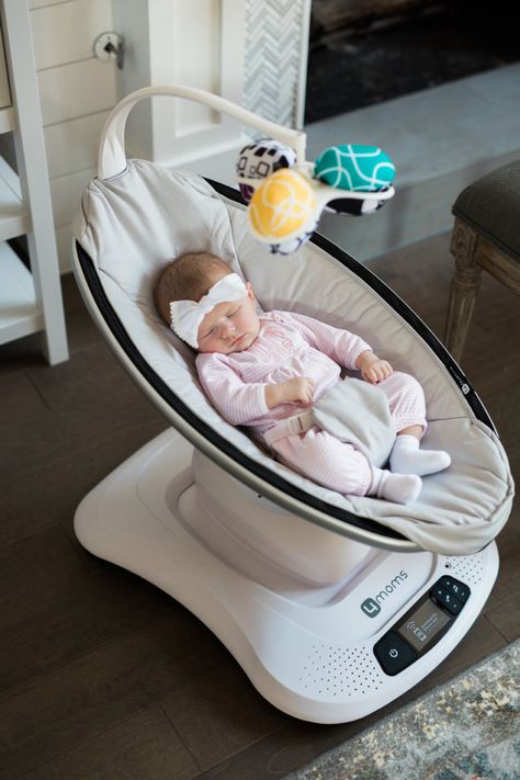 Baby Life Hacks, Baby Gadgets, Baby Equipment, Cool Baby, Baby Necessities, Swing Chair, Nursery Baby Room, Baby Swings, Baby Must Haves