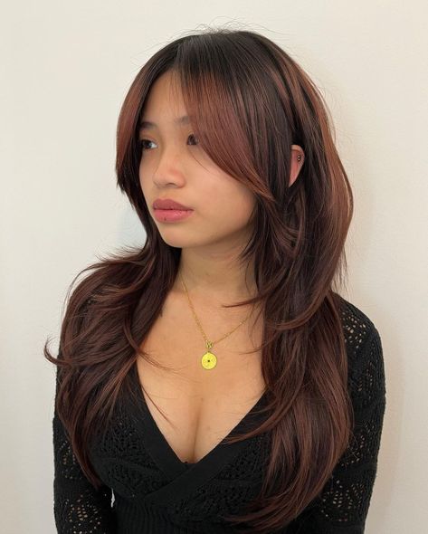 Face Slim Hairstyles, Trendy Haircuts For Fine Hair, Long Layers Fine Hair, Layered Haircut For Fine Hair, Asian Medium Length Hair, Haircuts For Long Fine Hair, Layers Fine Hair, Thinned Haircut, Haircut For Fine Straight Hair