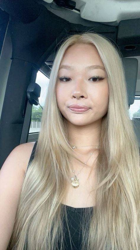 Blonde Hair Red Skin Tone, Devon Aoki Blonde, Short Blonde Asian Hair, Blond Hair Asian, Blonde On Pale Skin, Asian Girl Blonde Hair, Asian Platinum Blonde Hair, Ash Blonde Hair Asian, Asians With Blonde Hair