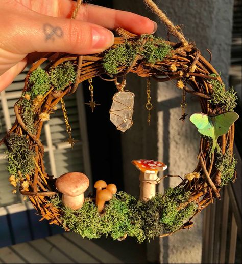 Cottage Core Diy, Cottage Core Crafts, Cottagecore Diy, Mushroom Wreath, Cottagecore Crafts, Cottagecore Christmas, Moss Wreath, Cottage Core Decor, Mushroom Crafts