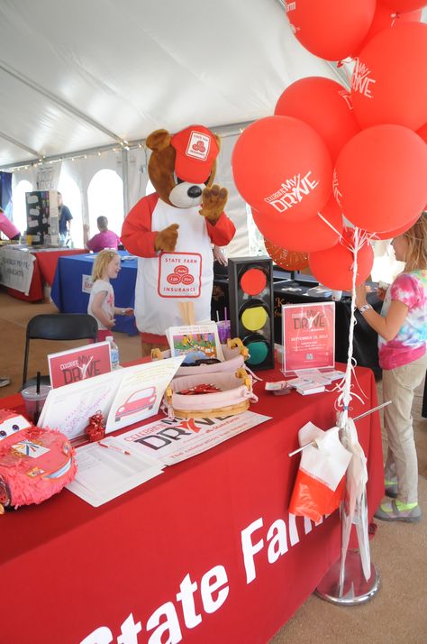 State Farm Insurance has several locations across Georgia & the US.  It is a great place to start a career in Insurance. Insurance Booth Ideas, State Farm Office, Farm Marketing, Farm Office, State Farm Insurance, Budget Interior Design, Insurance Marketing, Stay At Home Jobs, Term Insurance