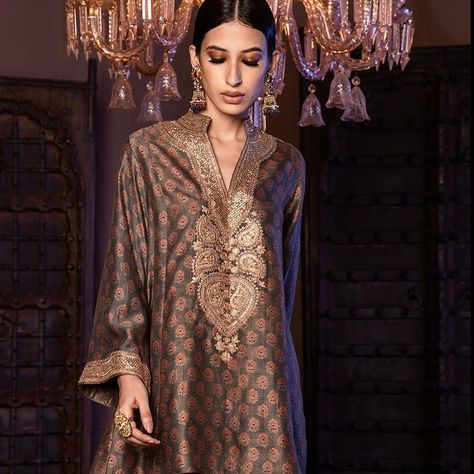 Embroidered neck on silk ajrakh. Timeless heirloom fashion with a contemporary edge!  A beautiful confluence of modern and ethnic, our AW’19 collection features rich… Kashmiri Work, Indian Embroidery Designs, Neck Patterns, Fusion Wear, Nikkah Dress, Indian Designer Suits, Salwar Designs, Desi Clothes, Cultural Identity