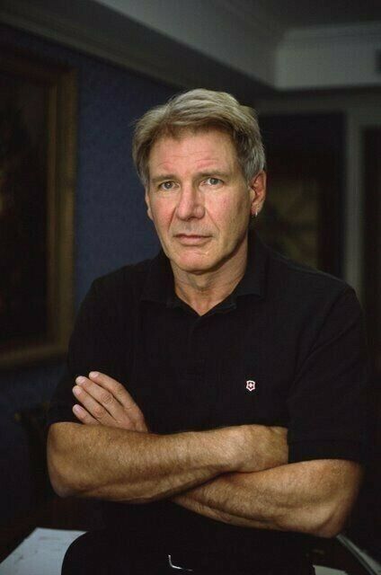 Harrison Ford Indiana Jones, Grumpy Man, Cary Grant, Harrison Ford, Indiana Jones, Tom Cruise, People Around The World, Indiana, How To Look Better