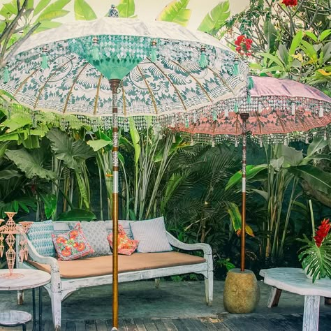 Bali Patio, Best Patio Umbrella, Garden Parasol, Garden Umbrella, Garden Parasols, Boho Garden, Have Inspiration, Pink Garden, Blue Garden