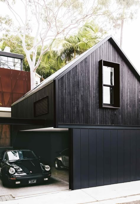 Scandinavian Exterior Design, Modern Garage, Modern Luxe, Victorian Terrace, Classic Porsche, Garage Design, House Goals, Black Car, Terrace House