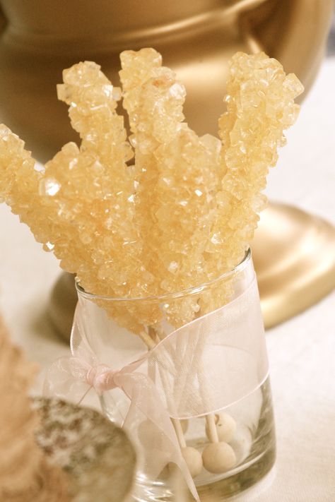 Gold sparkle rock candy Balloon Topiary, Wedding Snacks, Gold Wedding Inspiration, Bridal Favors, Champagne Party, Gold Birthday Party, Gold Bridal Showers, Golden Birthday, Pretty Drinks