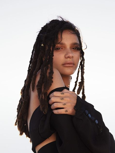 Sasha Lane – Autumn/Winter 2016 Sasha Lane, American Honey, Jessica Ann, Models To Draw, Biracial Hair, Dan Stevens, Phoebe Tonkin, Evan Peters, Manicure Y Pedicure