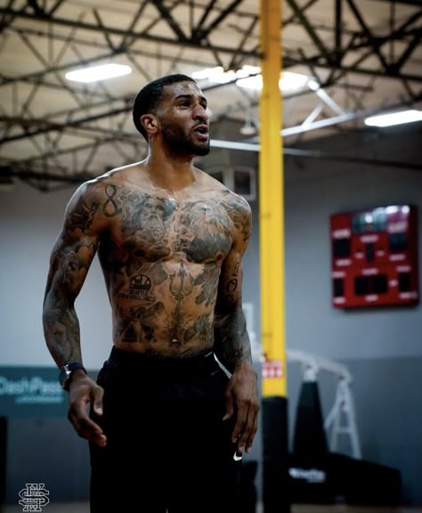 Beard And Tattoos, Gary Payton Ii, Gary Payton, Gym Bro, Fitness Shoot, Bodybuilding Workout Plan, Nba Pictures, Bodybuilding Workout, Boys Will Be Boys