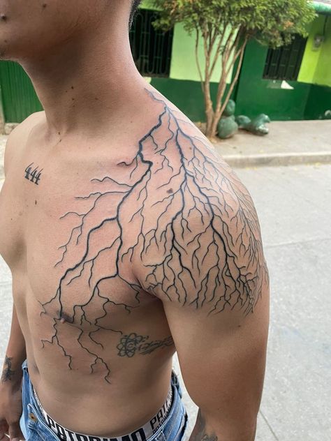 Lighting Strikes Tattoo, Lighting Tattoo, Blitz Tattoo, Arm Tattoos For Guys Forearm, Tattoo Homme, Band Tattoos For Men, Lightning Tattoo, Armband Tattoo Design, Flame Tattoos