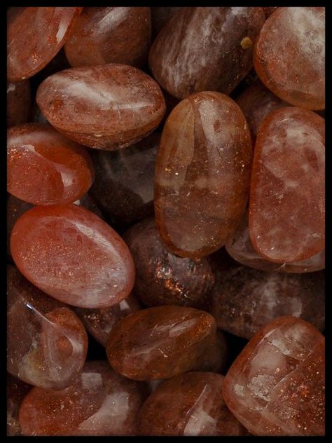 Color Seasons, Gold Inspiration, Earthy Aesthetic, Boho Prints, Crystal Aesthetic, Brown Gemstone, Pretty Rocks, Rock Bottom, Brown Aesthetic