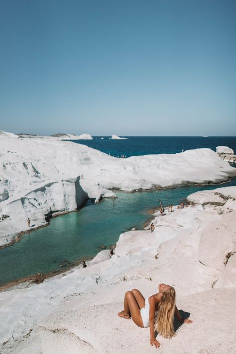 Sarakiniko Beach, Milos Greece, Moon Landscape, Moon Beach, White Cliffs, Greece Photography, Greece Travel Guide, Greece Islands, Voyage Europe