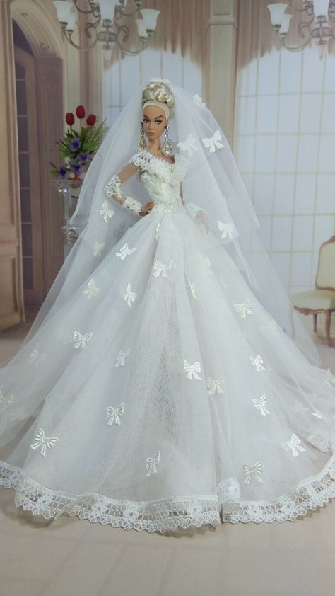 Wedding Dress Veil, Doll Wedding Dress, Accessoires Barbie, Barbie Bridal, Barbie Wedding Dress, Barbie Doll Clothing Patterns, Wedding Doll, Barbie Bride, Wedding Dress Patterns