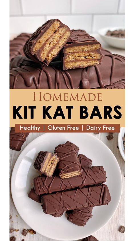 This homemade kit kat recipe is crispy, crunchy and melt in your mouth delicious. They consist of crunchy almond flour cookies sandwiched between layers of chocolate fudge and coated in dark chocolate. These copycat kit kat bars are gluten free, vegan and paleo. Healthy Kit Kat Bars, Kit Kat Recipes, Homemade Candy Bars, Chocolate Gluten Free, Kit Kat Bars, Almond Flour Cookies, Paleo Cookies, No Flour Cookies, Gluten Free Dishes