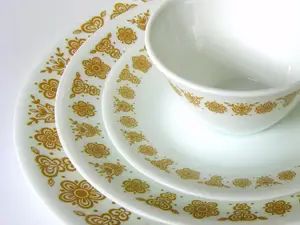 Corelle Plates, Corelle Dishes, Corelle Dinnerware, Vintage Corelle, Dishes Plates, Gold Dinnerware, Vintage Memory, Oldies But Goodies, Vintage Dishes