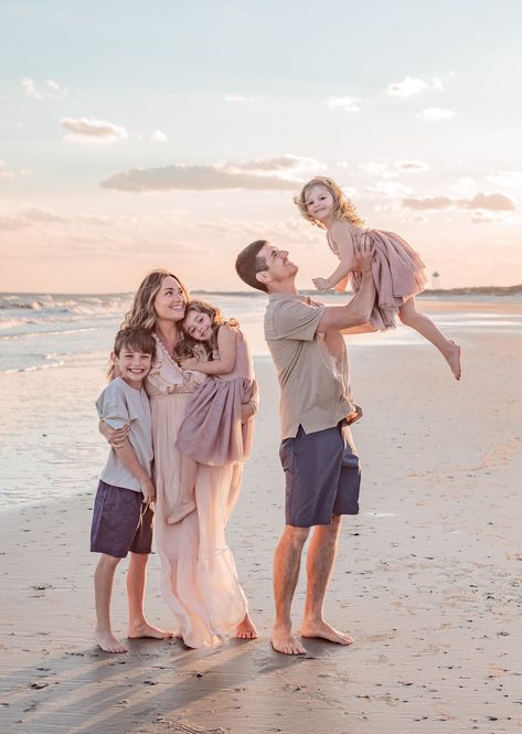 Family Of 6 Beach Pictures, Casual Family Beach Pictures, Family Of 5 Beach Photos, Family Pics On The Beach, Mauve Beach Family Pictures, Sand Dune Family Photos, Family Of 5 Beach Pictures, Neutral Beach Family Photos, Family Beach Pictures Poses Mother Daughters