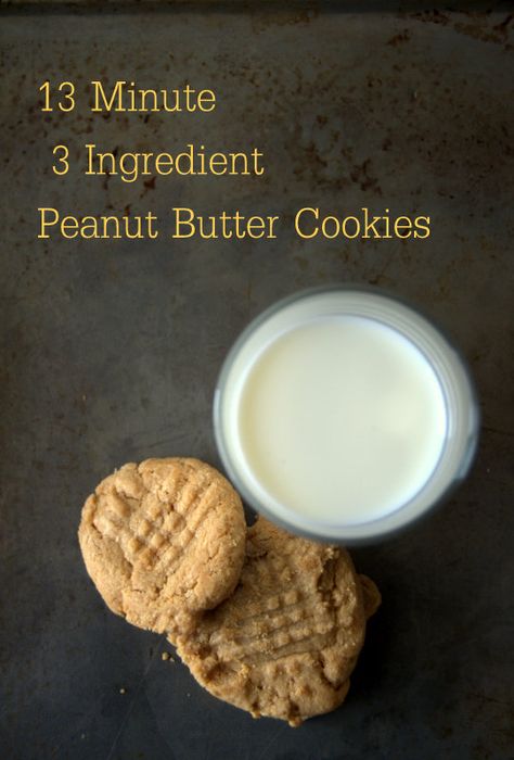 13 Minute, 3 Ingredient Peanut Butter Cookies - SO easy, SO fast and oh SO good! Three Ingredient Peanut Butter Cookies, 3 Ingredient Peanut Butter Cookies, Popular Desserts, Peanut Butter Cookie Recipe, Easy Peanut Butter, Peanut Butter Recipes, Three Ingredient, Yummy Sweets, 3 Ingredient