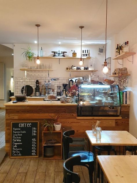 Small Bakery Cafe Ideas, Wood Counter Coffee Shop, Coffee Shop Small Design, Small Caffetteria Ideas, Small Cafe Wall Design, Small Bakery Design Ideas, Coffee Shop Small Spaces Design, Mini Coffee Shop Ideas, Small Coffee Shop Exterior