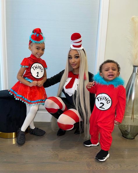 Twins And Mom Halloween Costume, Boy And Mom Halloween Costume, Family Halloween Costumes Black Family, Halloween Mommy And Me Costumes, Mommy And Me Costumes Boys, Black Family Halloween Costumes, Mommy And Me Halloween Costumes Boys, Mommy And Me Halloween Costumes, Mommy Baby Halloween Costumes