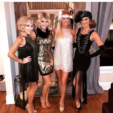 Roaring 20s Outfit, Estilo Charleston, Outfits 20s, 20s Outfit, Gatsby Party Outfit, Gatsby Outfit, Flapper Halloween, Gatsby Birthday Party, Roaring 20s Fashion