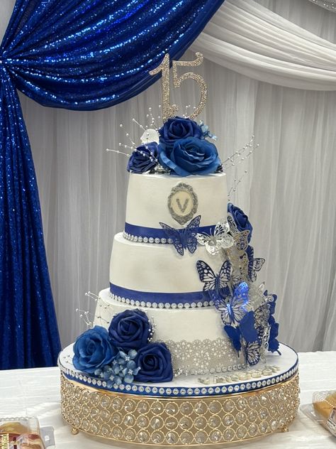 Quince Cake Ideas Quinceanera, Royal Blue Cakes Quinceanera, Royal Blue Sweet 16 Cake, 15 Cakes Quinceanera Blue, Quinceañera Cake Ideas Royal Blue, Navy Blue Quince Cake Ideas, Royal Blue Cake Quinceanera, Blue Quince Cake, Quinceanera Cakes Blue