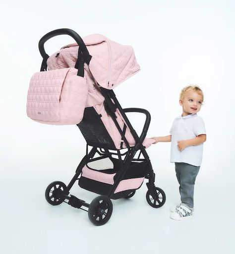 Dior Stroller, Newborn Christmas Gifts, Luxury Stroller, Accessories Dior, Kids Strollers, Luxury Baby Gifts, Baby Dior, Bunting Bag