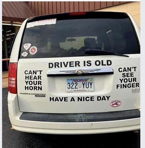 Funny Road Signs, Bad Drivers, Morning Mood, Parenting Fail, Jokes And Riddles, Mood Boost, Car Humor, I Feel Good, Funny Signs