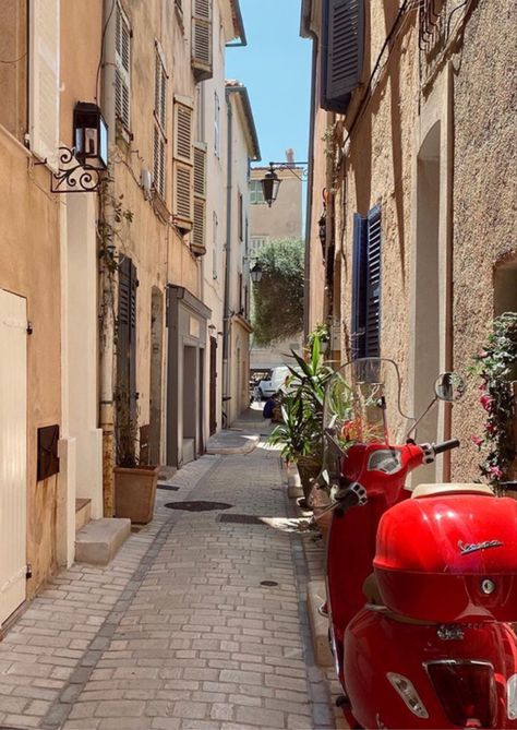 Red Motorbike Aesthetic, San Tropez France, City Walk Aesthetic, Saint Tropez Aesthetic, St Tropez Aesthetic, Motorbike Aesthetic, Summer Aesthetic City, Red Motorbike, St Tropez Style