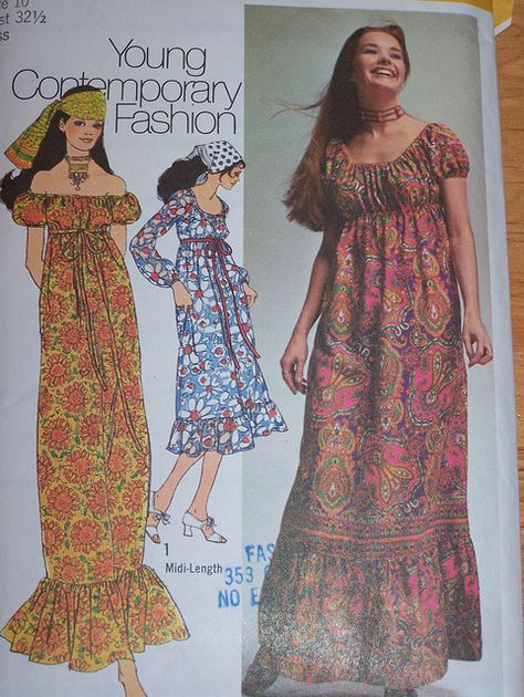 Simplicity 9354 by Myra at BusyHandsQuilts, via Flickr Hippie Dress Pattern, Peasant Dress Sewing Pattern, Boho Dress Pattern, Peasant Dress Patterns, Granny Dress, Simplicity Patterns Dresses, 1970s Sewing Patterns, Patron Vintage, Vintage Boho Dress