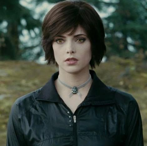 Alice Twilight, Alice And Jasper, Rosalie Hale, Twilight Pictures, Alice Cullen, Ashley Greene, Breaking Dawn, Edward Cullen, The Twilight Saga