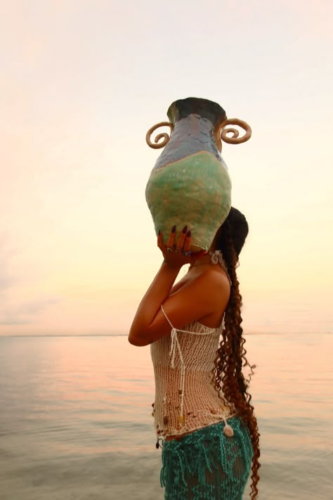 Mermaid Aesthetic, Sacred Feminine, Goddess Energy, Photoshoot Themes, Mode Inspo, Summer Dream, Feminine Energy, Divine Feminine, Summer Aesthetic