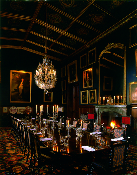 Dining Room at Eastnor Castle Victorian Gothic Mansion, Gothic Dining Room, Room Aesthetic Dark, Victorian Bohemian Decor, Eastnor Castle, Victorian Castle, Manor Interior, Modern Bohemian Decor, Dark Dining Room